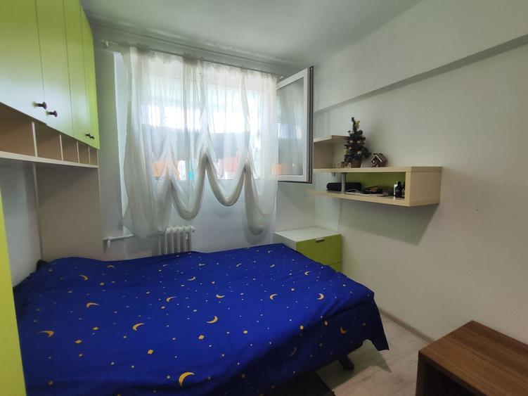 Apartament 3 Camere Sector 4 - 7
