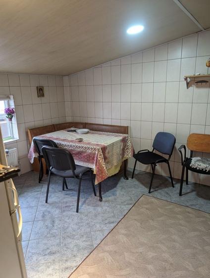 De Inchiriat .Garsoniera complect utilata cu toate utilitatile 50 mp - 1