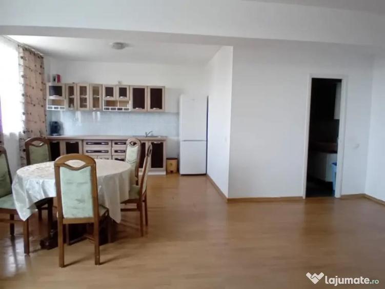 Apartament de vanzare cu 2 camere, 63 mp, zona Ilba - 3