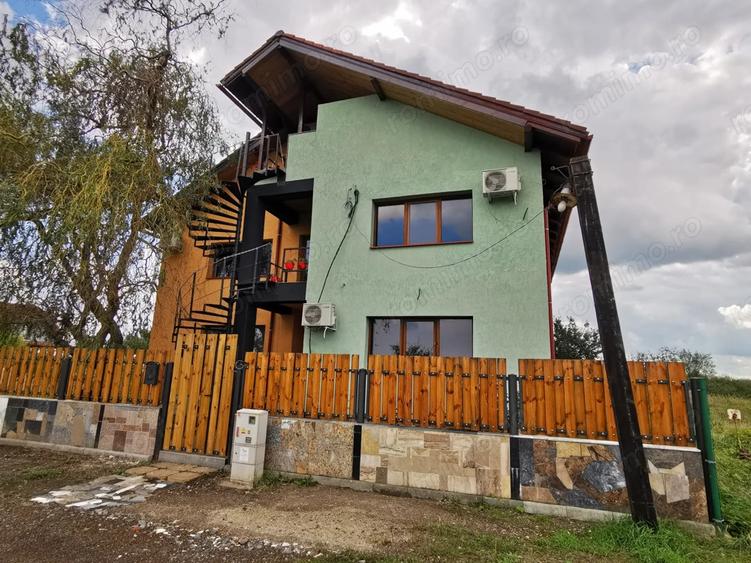 Vand vila noua, fiecare dormitor cu baie retea de gaz noua - 3