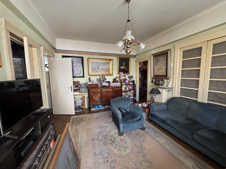 Vanzare apartament trei camere Universitate metrou perfect pentru Airbnb - 2