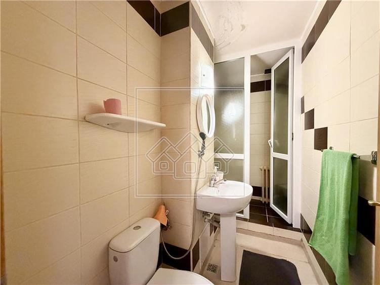Apartament cu 2 camere, decomandat, etaj 1 - Promenada Mall - 5