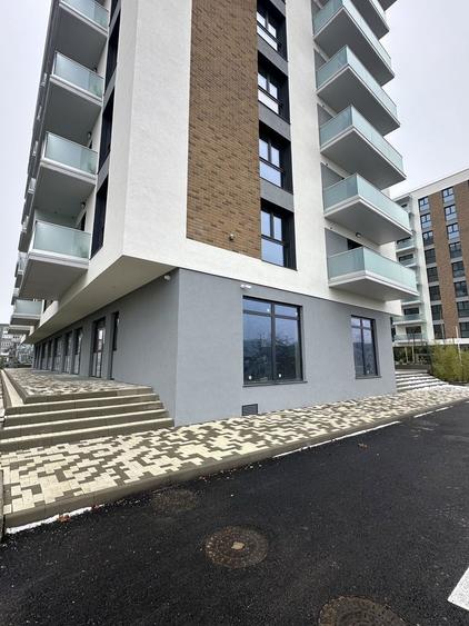 Inchiriez spatiu comercial in complexul grand hill residence oradea - 2