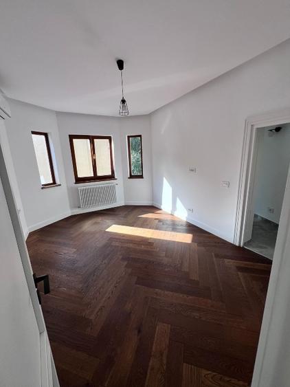 Casă individuală cu 5 camere cu Teren 90 Mp în Cotroceni