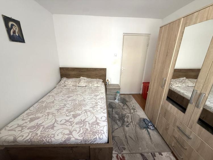 Apartament cu 3 camere de vanzare- Zona Cetate | Etajul 3. - 5