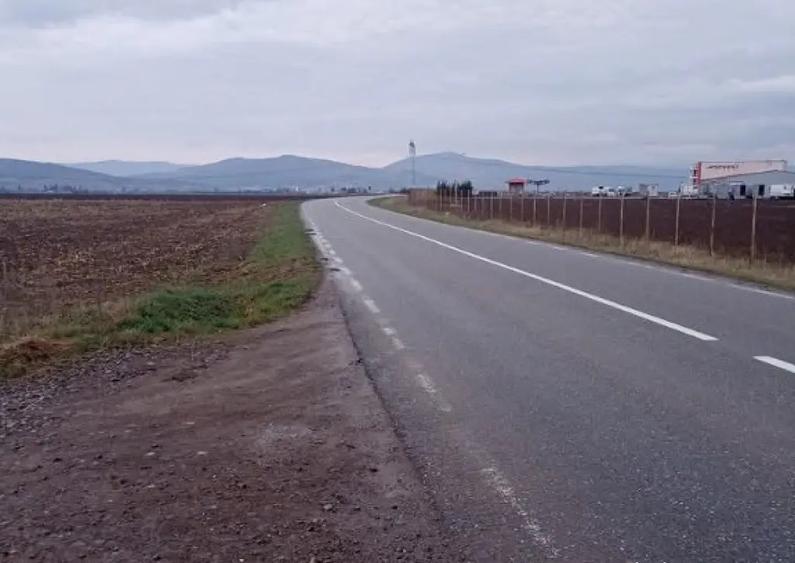 De vanzare terenuri intravilane intre Chilieni si Ozun - 9