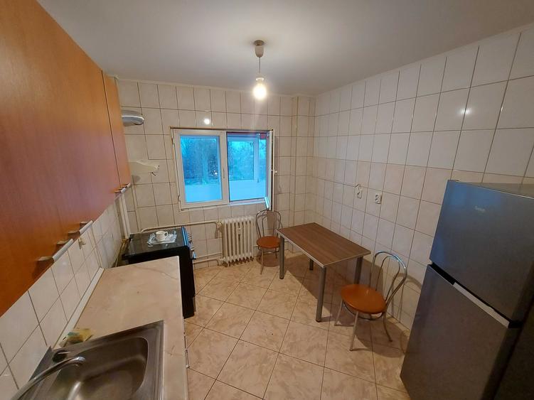 Inchiriez doua camere Obor-Metrou - 8