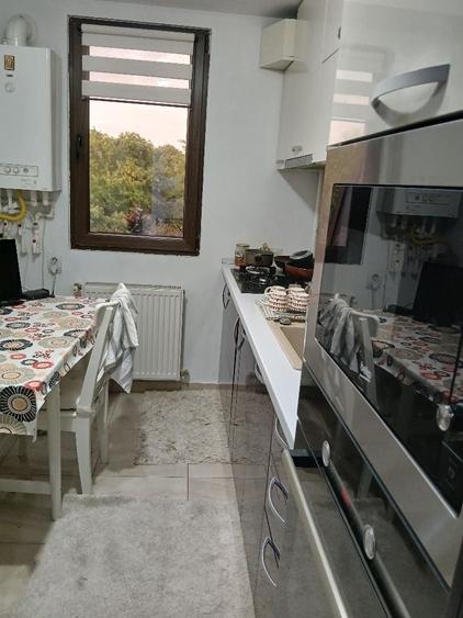 Apartament cu 2 camere decomandat în Dămăroaia