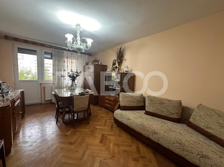 Apartament cu 2 camere decomandat, mobilat în Mihai Viteazul