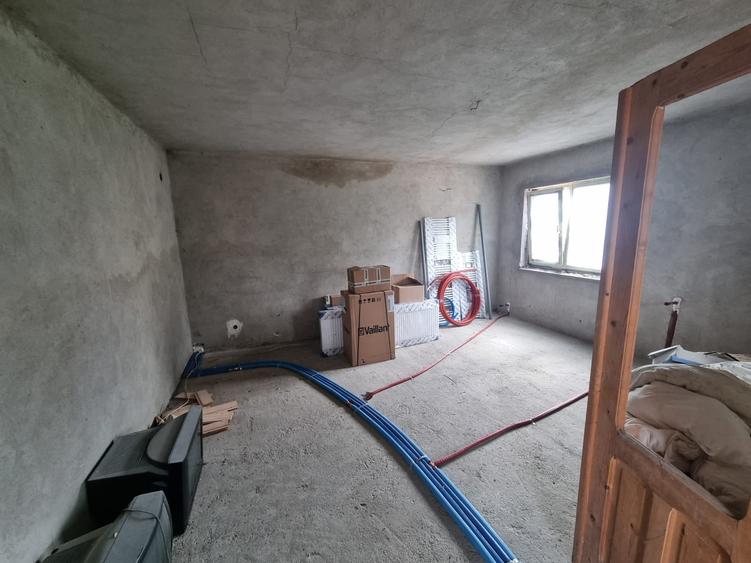 Birou, de 100 mp, în Cetate