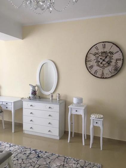Apartament cu 3 camere decomandat în Dorobanți