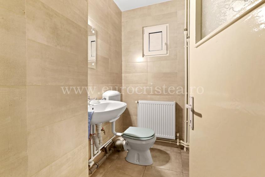 Apartament cu 2 camere de vânzare în Mangalia – Renovat, parter, Strada Sirenei - 9