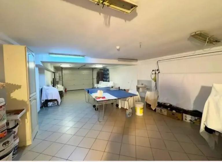 Casă cu 5 camere cu Canalizare în Herăstrău
