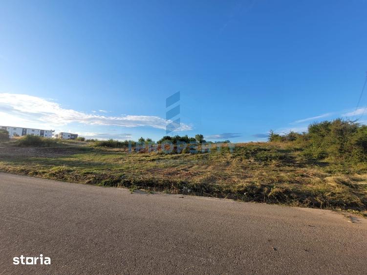 Teren de 2722 mp, în Războieni