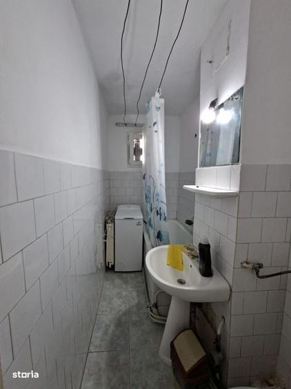 Apartament cu 2 camere nedecomandat în Central