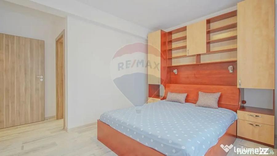 Apartament cu 3 camere decomandat în IAR