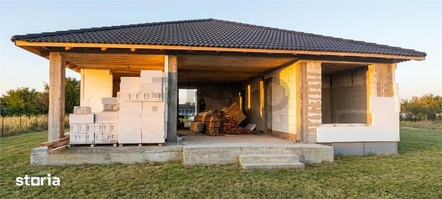 Casă cu 3 camere cu Teren 500 Mp în Oșorhei