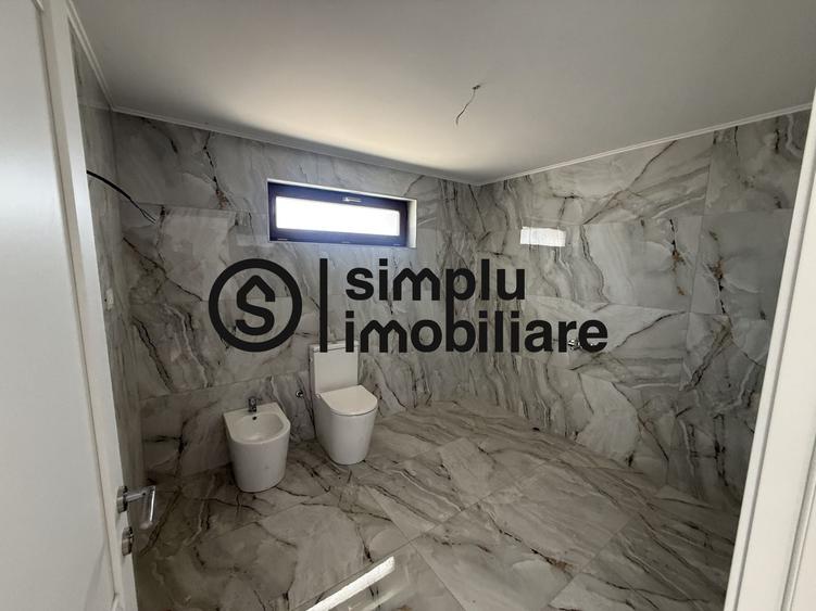 Casă individuală cu 4 camere cu Teren 246 Mp în Exterior Est