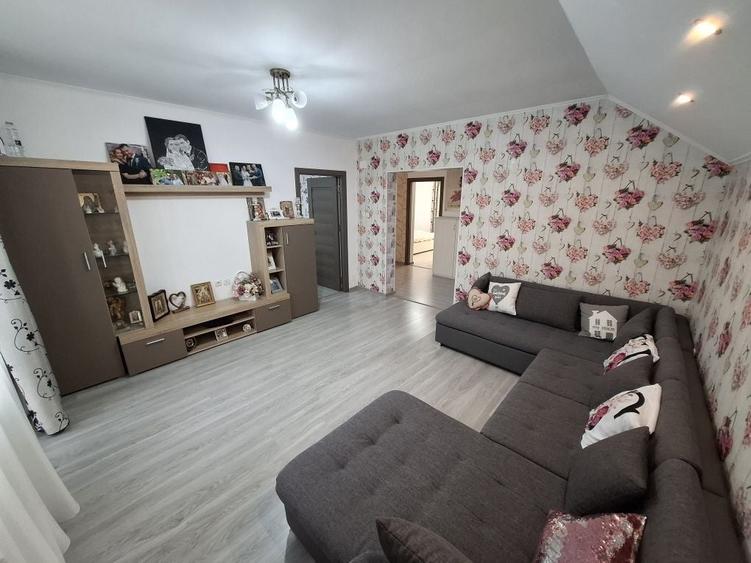 Casă cu 4 camere în Cordău