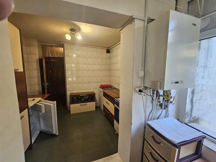 Apartament cu 2 camere decomandat în Eremia