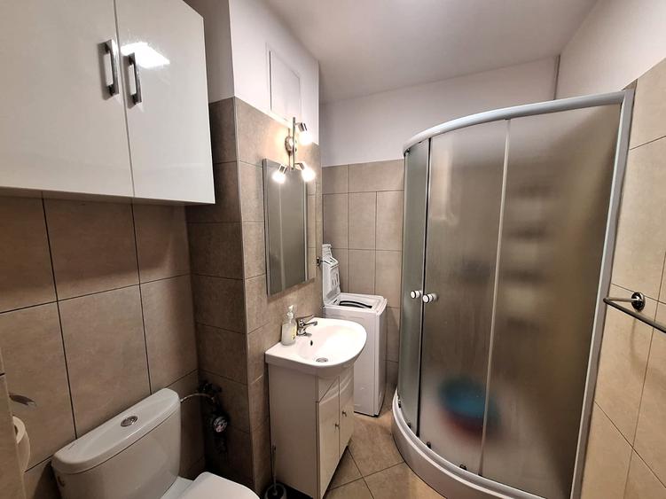 Apartament cu 2 camere decomandat în Hipodrom 3