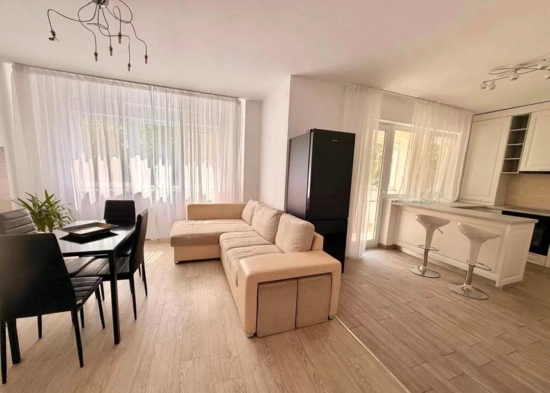 Apartament cu 2 camere decomandat în Cetate