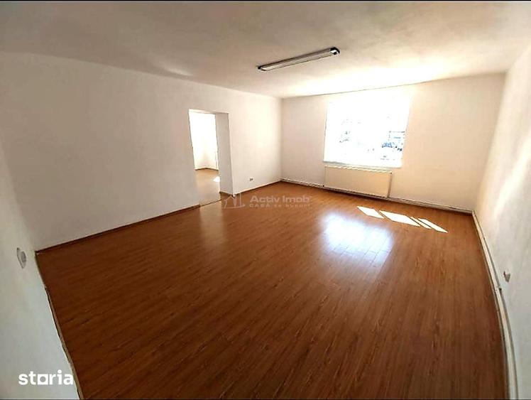 Spațiu comercial, de 70 mp, în Central