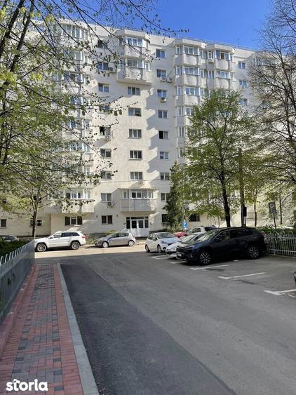Apartament cu 2 camere decomandat, mobilat în Decebal