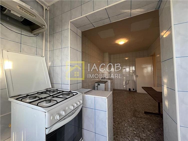Apartament cu 2 camere decomandat în Central