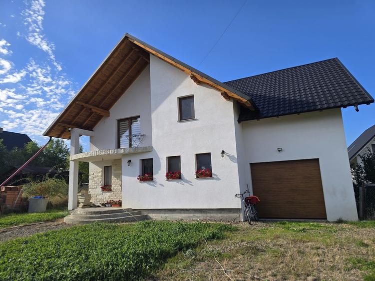 Casă cu 4 camere în Volovăț