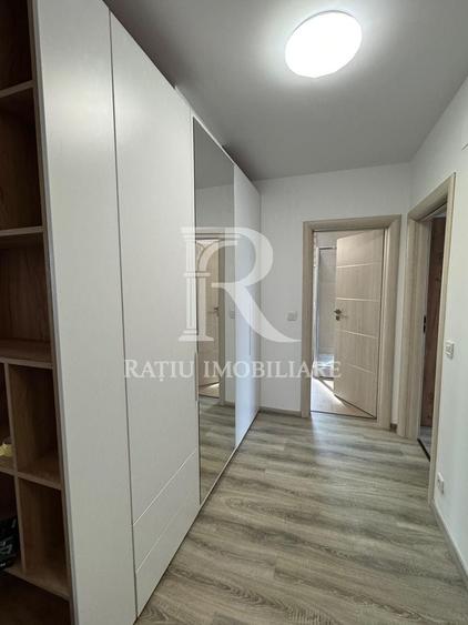 Apartament cu 2 camere semidecomandat, mobilat în Nufărul