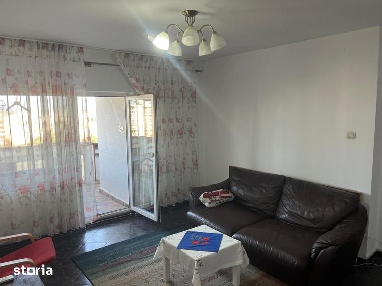 Apartament cu 3 camere în Republicii
