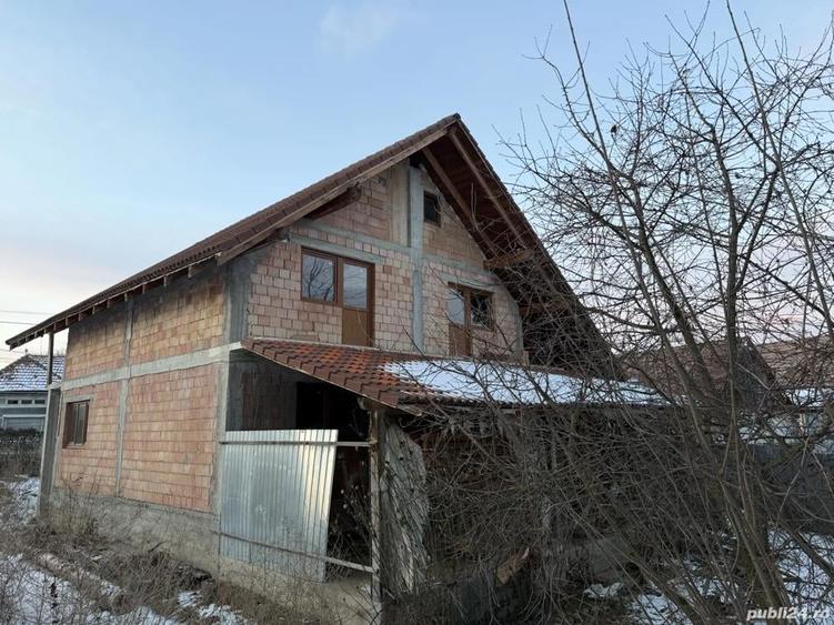 Casa de vanzare S+P+M - 2