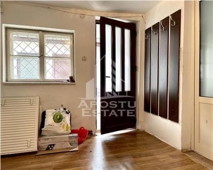 Spatii depozitare cu teren 1100 mp, zona Elisabetin - 5