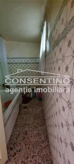 Se vinde imobil-casa in zona Prutului - 6
