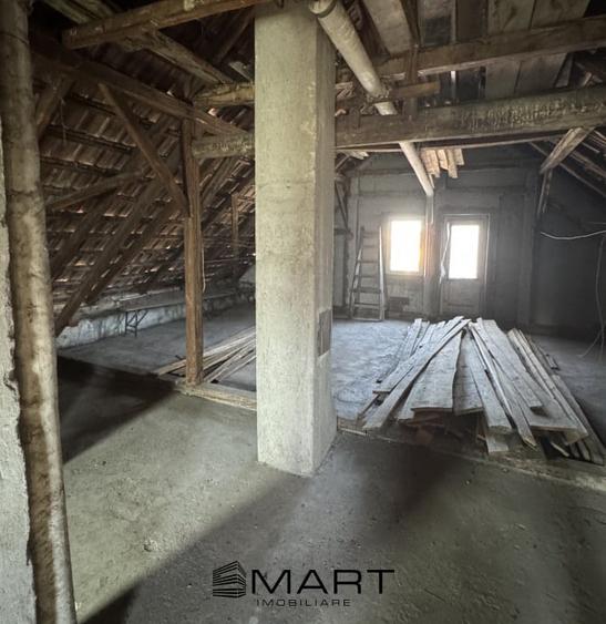 Casa  5 Camere 160 mp, zona  Aurel Vlaicu - 18