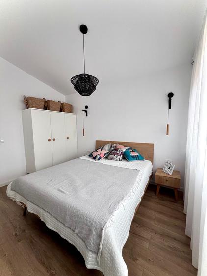 Casuta de vanzare cu ponton pe lacul Snagov - 6