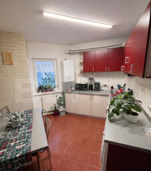 Apartament luminos 2 camere, 52 mp total, balcon, zona Mar? - 4