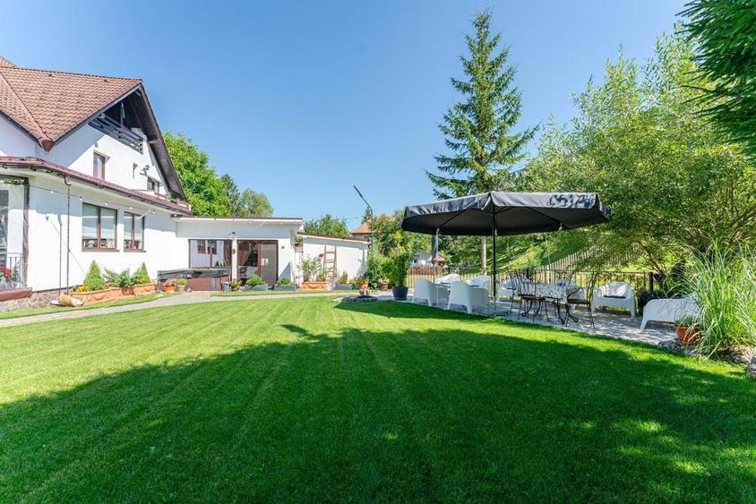 Pensiune de v&acirc;nzare &icirc;n Bran, cu rating 9.8 Booking și 4.9 Google - 4