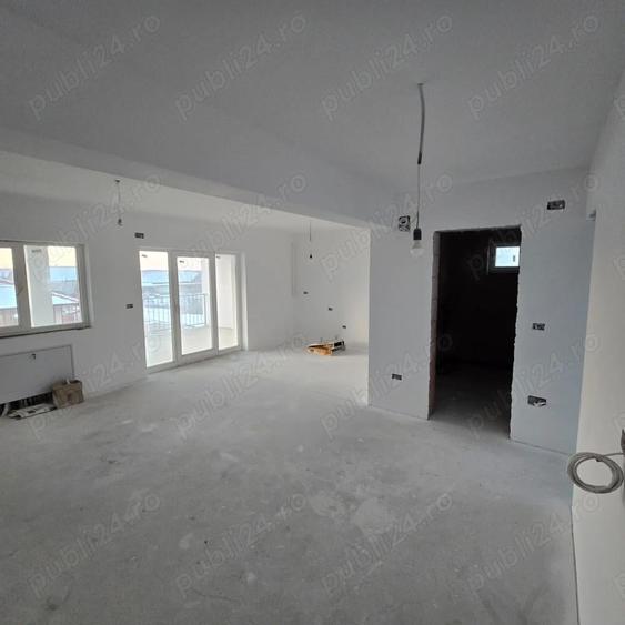 De vanzare apartament 3 camere, semifinisat - 4