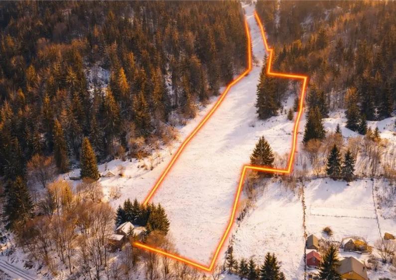 FILM!Teren 7.800mp,fosta partie de schi,investitie turistica - 1