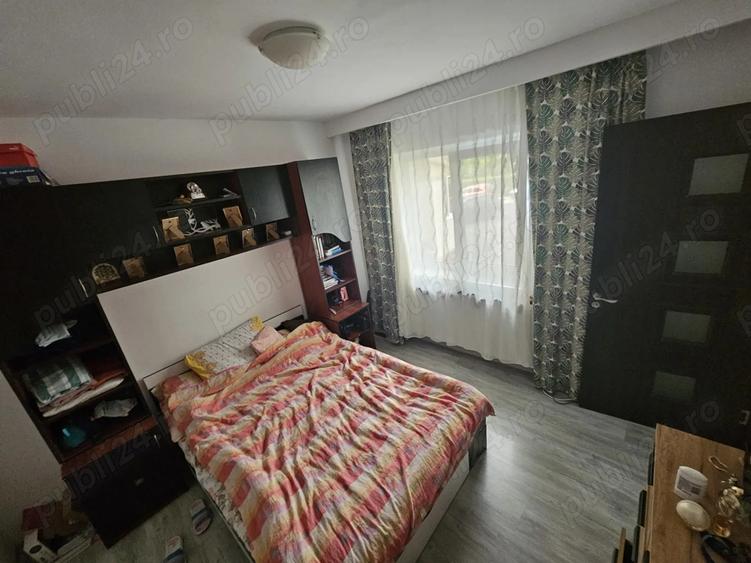 De vanzare: Apartament 3 camere decomandat - 2