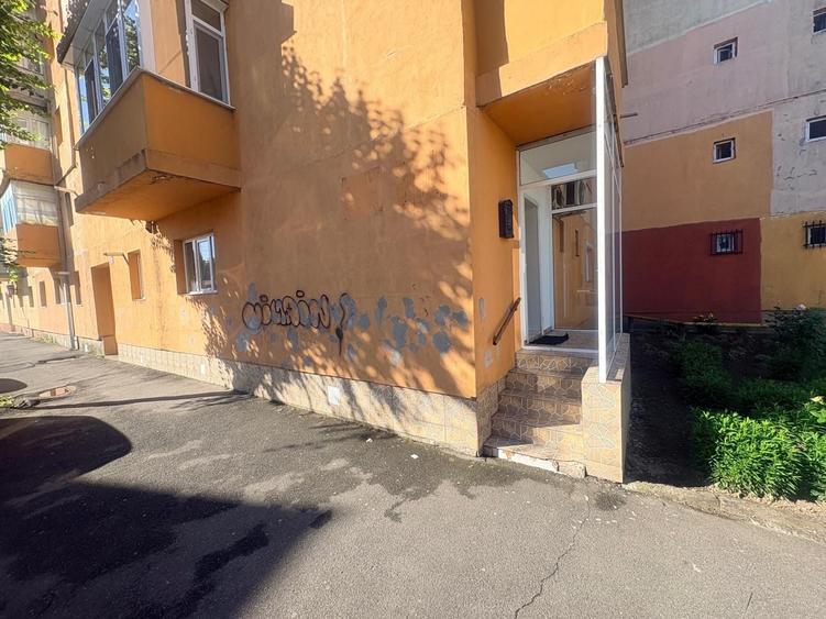 Calarasi, strada Flacara, inchiriere ap 2 camere pretabil birou - 8