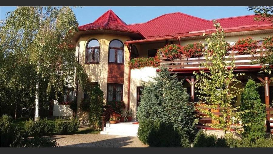 Villa for sale in Botoșani - 1