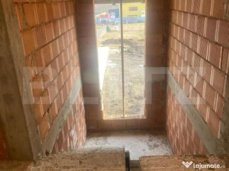 Casa cu etaj la rosu, 140 mp utili, 400 mp teren, zona Lisau - 4