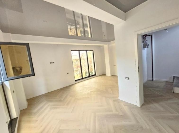 Bd. Mamaia, spatiu IDEAL BIROURI, 170 mp. - 1