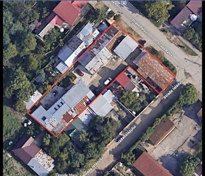 Vila 290mp + 4 spatii comerciale/depozitare, teren 1401 mp, acces DN1 - 1