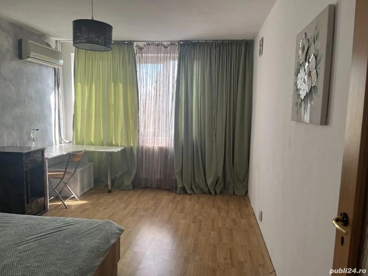 Inchiriez apartam decom 3 cam. pd Ros - 1