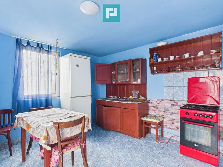 Casă cu 3 camere și teren de 1400 mp în Mișca - 9