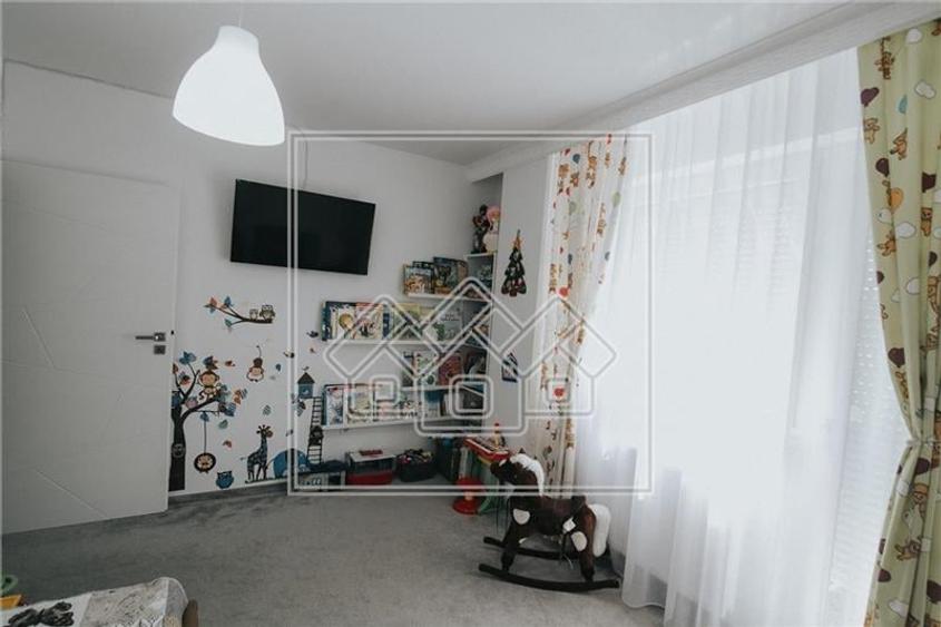 Apartament de vanzare in Sibiu-3 camere, 2 balcoane si garaj subteran - 8